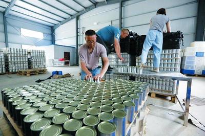 天坡現代農業帶動貧困戶脫貧致富